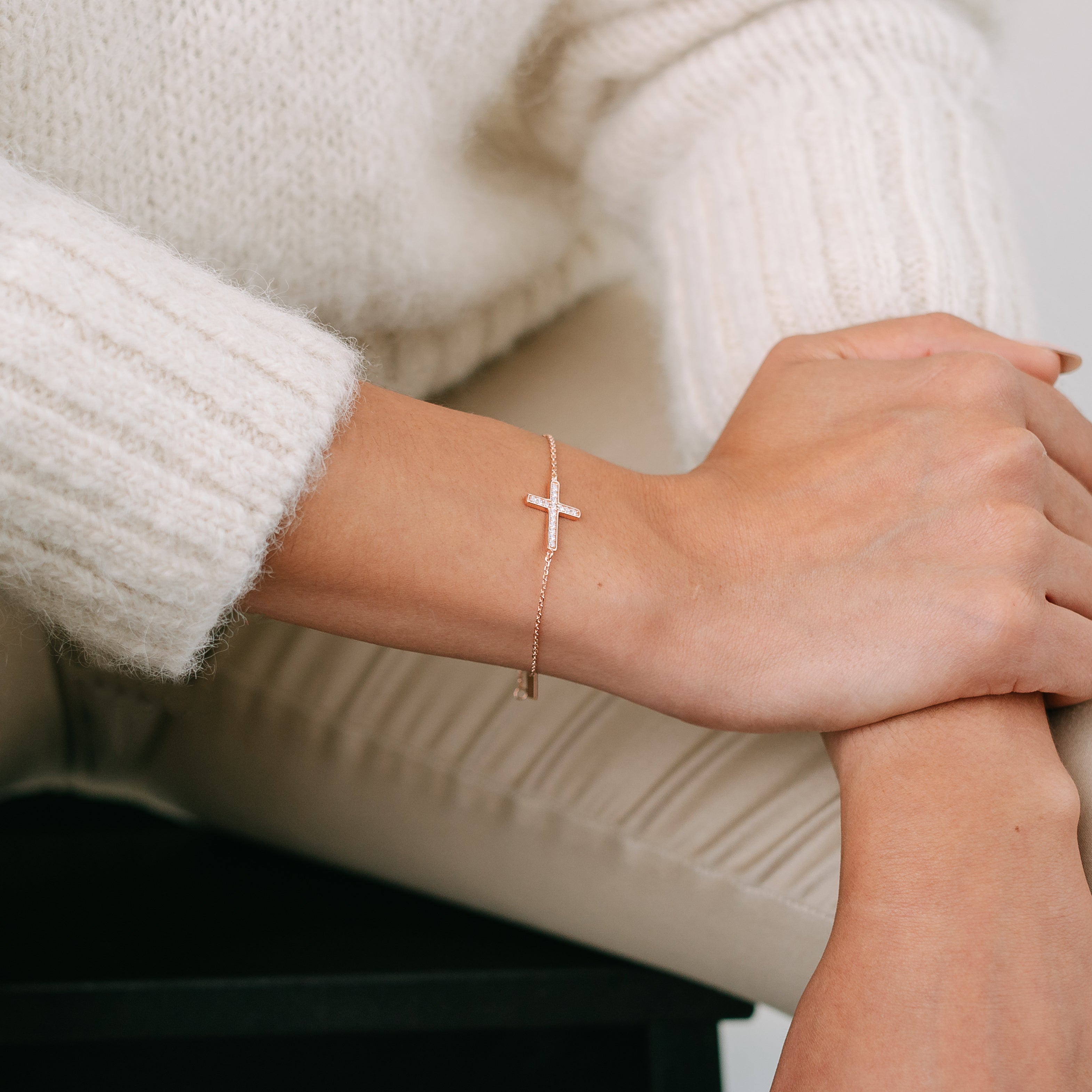 Armband Kreuz Pavé